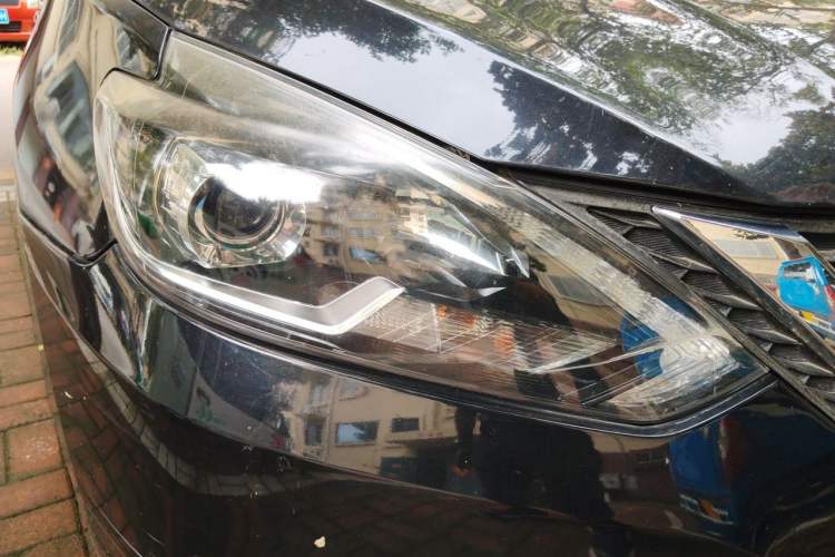 Used Nissan Sylphy 2018 1.6XV CVT Deluxe Edition Right Front Headlight