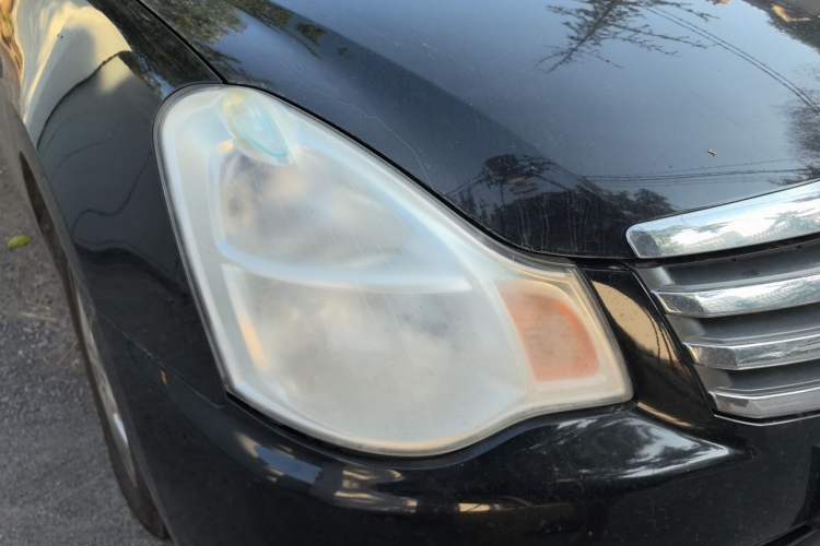 Used Nissan Sylphy 2018 Classic 1.6XE Manual Comfort Edition Right Front Headlight