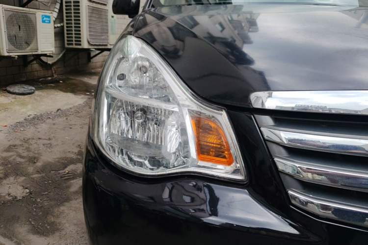 Used Nissan Sylphy 2018 Classic 1.6XE+ Manual Leading Edition Right Front Headlight