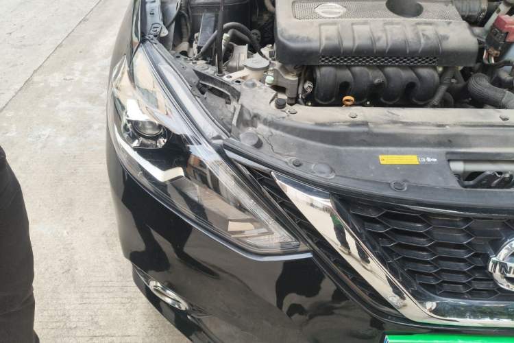 Used Nissan Sylphy 2018 1.6XV CVT Deluxe Edition Right Front Headlight