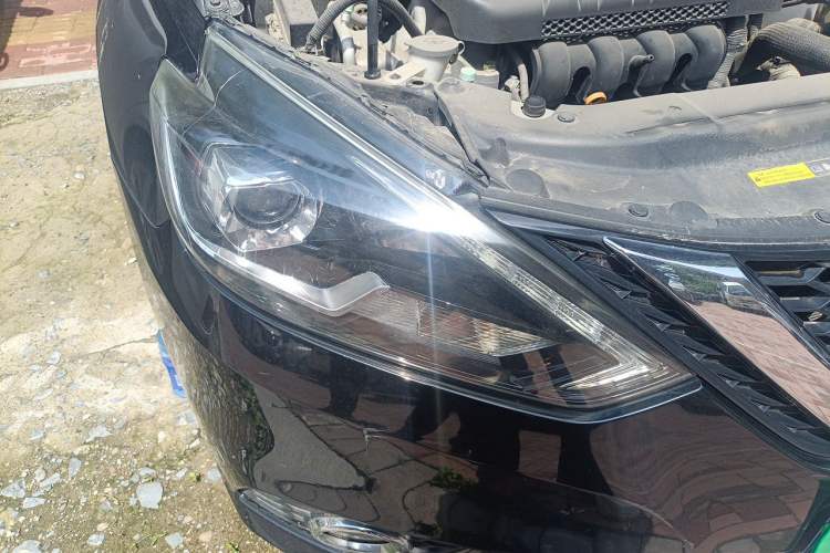 Used Nissan Sylphy 2018 1.6XV CVT Deluxe Edition Right Front Headlight