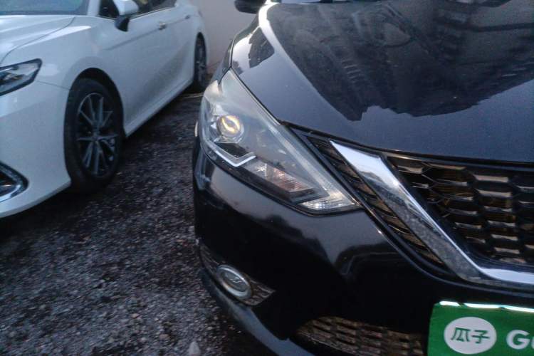 Used Nissan Sylphy 2018 1.6XV CVT Deluxe Edition Right Front Headlight