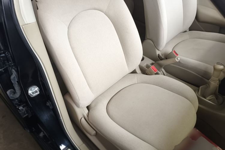 Used Nissan Sylphy 2018 Classic 1.6XE Manual Comfort Edition Right Front Seat