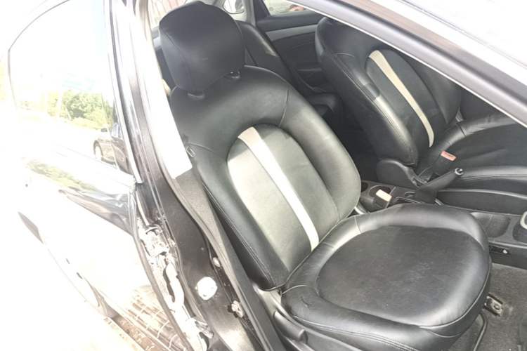 Used Nissan Sylphy 2018 Classic 1.6XE Manual Comfort Edition Right Front Seat