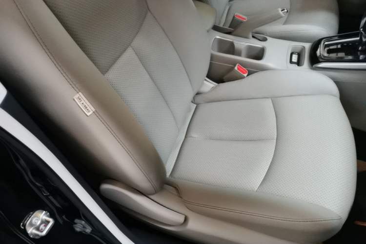 Used Nissan Sylphy 2018 1.6XV CVT Deluxe Edition Right Front Seat