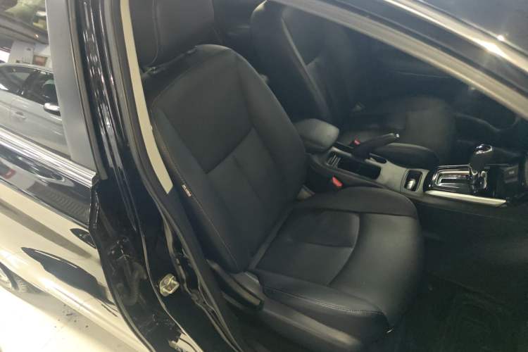 Used Nissan Sylphy 2018 1.6XV CVT Deluxe Edition Right Front Seat