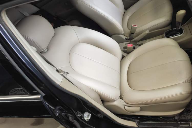 Used Nissan Sylphy 2018 Classic 1.6XE+ CVT Luxury Edition Right Front Seat