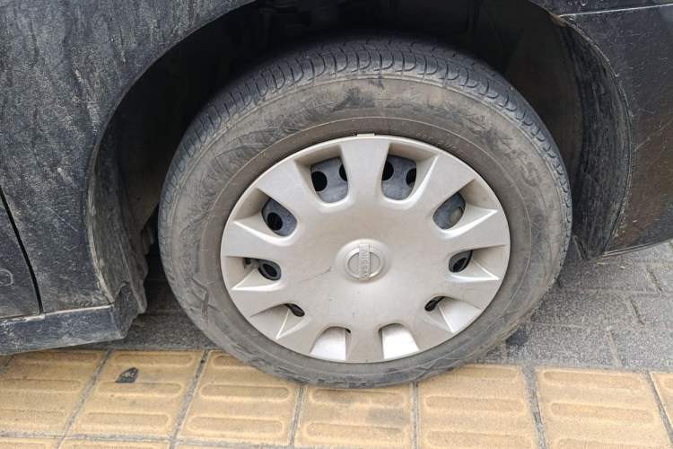 Used Nissan Sylphy 2018 Classic 1.6XE Manual Comfort Edition Right Front Wheel Hub