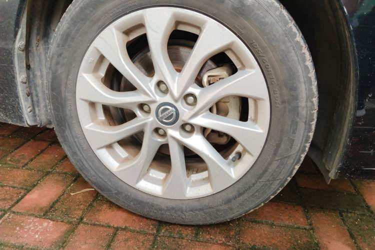 Used Nissan Sylphy 2018 1.6XV CVT Deluxe Edition Right Front Wheel Hub
