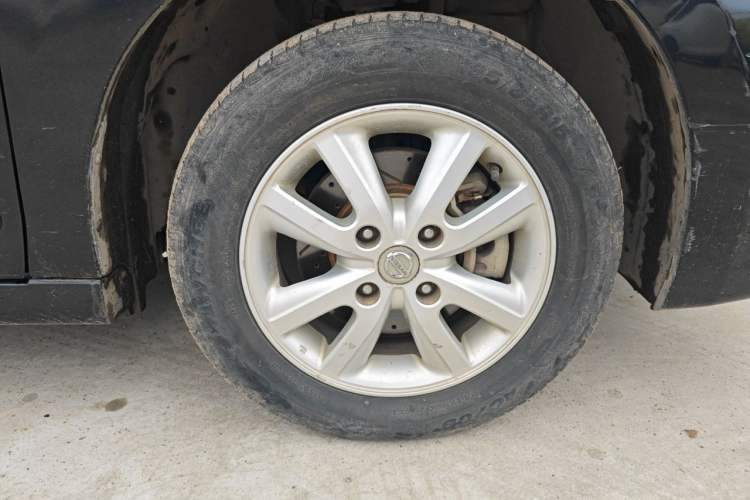 Used Nissan Sylphy 2018 Classic 1.6XE+ Manual Luxury Edition Right Front Wheel Hub