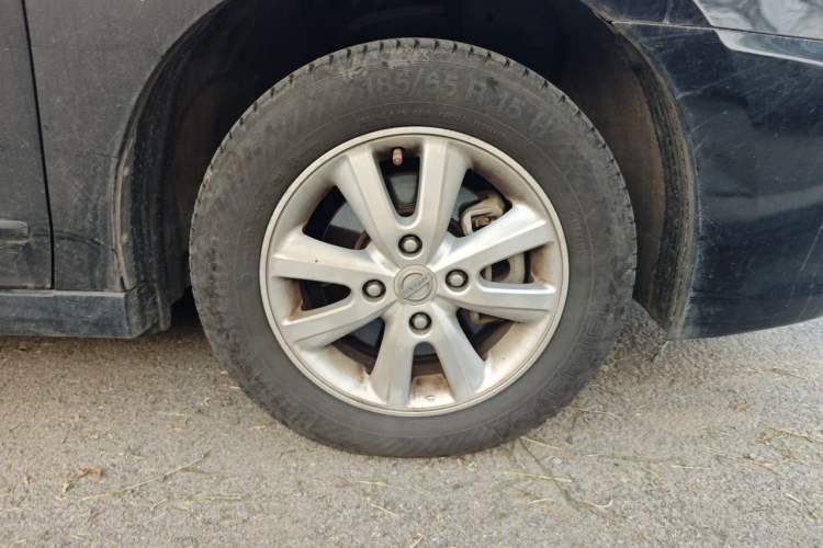 Used Nissan Sylphy 2018 Classic 1.6XE Manual Comfort Edition Right Front Wheel Hub