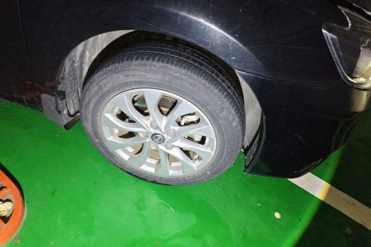 Used Nissan Sylphy 2018 1.6XV CVT Deluxe Edition Right Front Wheel Hub