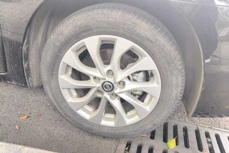 Used Nissan Sylphy 2018 1.6XV CVT Deluxe Edition Right Front Wheel Hub