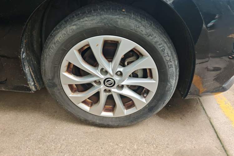 Used Nissan Sylphy 2018 1.6XE CVT Comfort Edition Right Front Wheel Hub