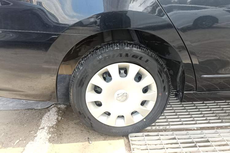Used Nissan Sylphy 2018 Classic 1.6XE Manual Comfort Edition Right Rear Wheel Hub