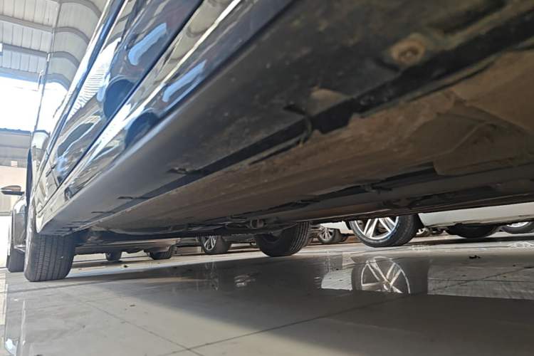 Used Nissan Sylphy 2018 Classic 1.6XE CVT Comfort Edition Right Side Sill