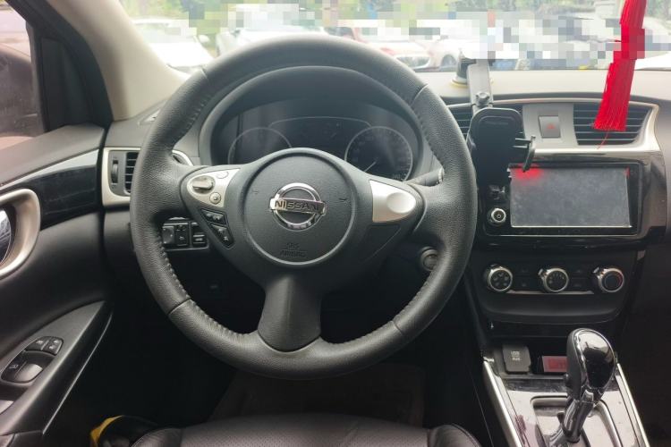 Used Nissan Sylphy 2018 1.6XV CVT Deluxe Edition Steering Wheel
