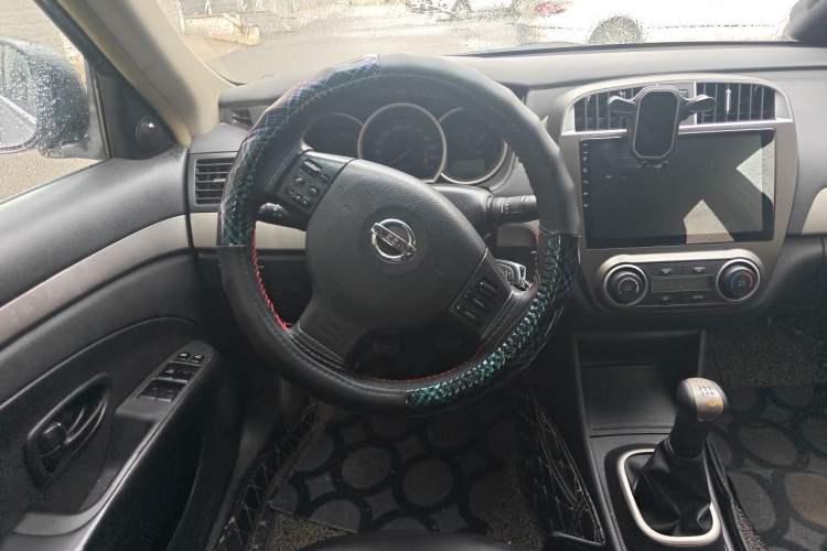 Used Nissan Sylphy 2018 Classic 1.6XE Manual Comfort Edition Steering Wheel