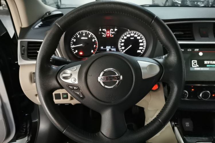 Used Nissan Sylphy 2018 1.6XV CVT Deluxe Edition Steering Wheel