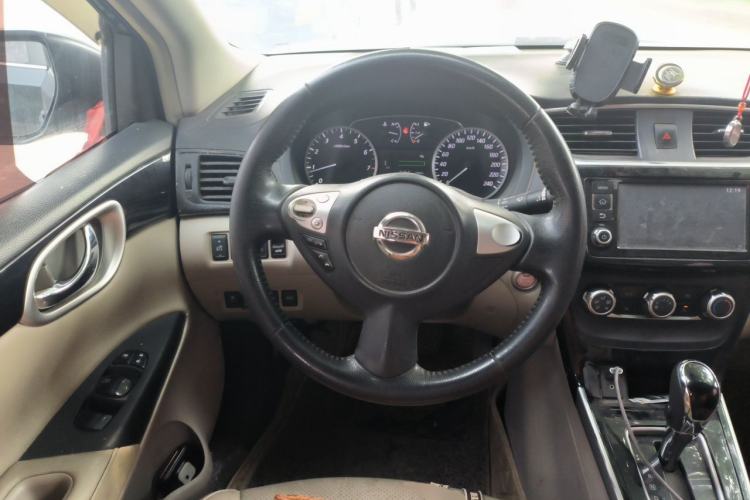 Used Nissan Sylphy 2018 1.6XV CVT Deluxe Edition Steering Wheel