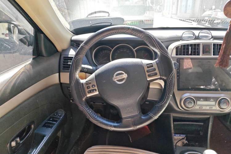 Used Nissan Sylphy 2018 Classic 1.6XE+ Manual Luxury Edition Steering Wheel