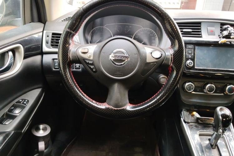 Used Nissan Sylphy 2018 1.6XV CVT Deluxe Edition Steering Wheel
