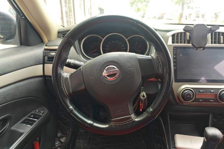 Used Nissan Sylphy 2018 Classic 1.6XE+ Manual Luxury Edition Steering Wheel