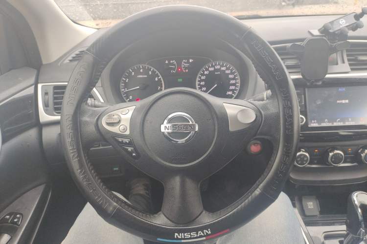Used Nissan Sylphy 2018 1.6XV CVT Deluxe Edition Steering Wheel