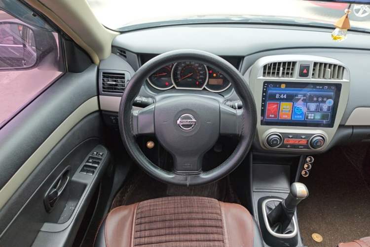 Used Nissan Sylphy 2018 Classic 1.6XE+ Manual Leading Edition Steering Wheel