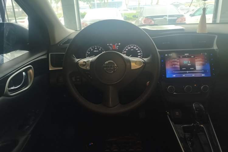 Used Nissan Sylphy 2018 1.6XV CVT Deluxe Edition Steering Wheel
