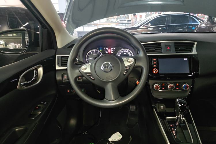 Used Nissan Sylphy 2018 1.6XV CVT Deluxe Edition Steering Wheel