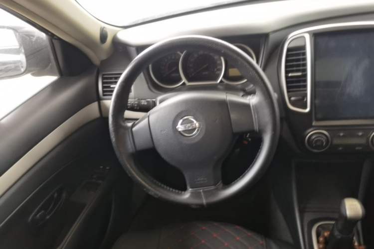 Used Nissan Sylphy 2018 Classic 1.6XE+ Manual Leading Edition Steering Wheel
