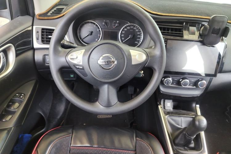 Used Nissan Sylphy 2018 1.6XL Manual Luxury Edition Steering Wheel