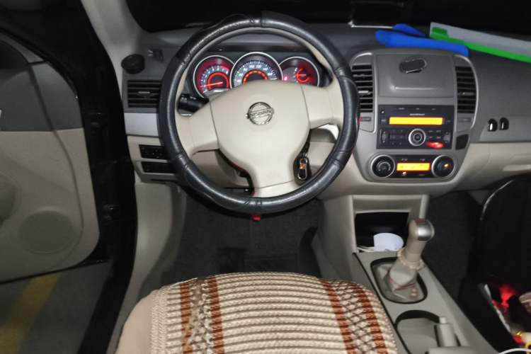 Used Nissan Sylphy 2018 Classic 1.6XE Manual Comfort Edition Steering Wheel
