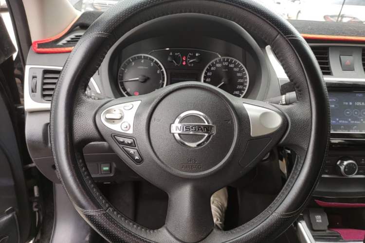 Used Nissan Sylphy 2018 1.6XV CVT Deluxe Edition Steering Wheel
