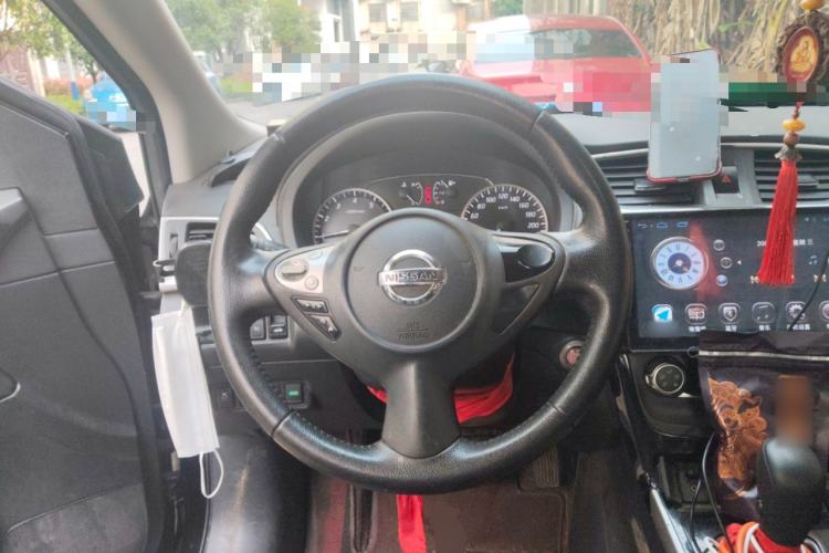 Used Nissan Sylphy 2018 1.6XV CVT Deluxe Edition Steering Wheel