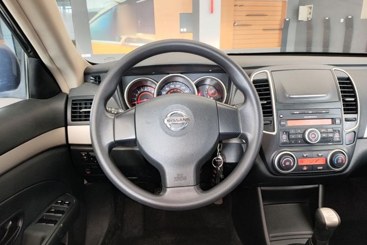 Used Nissan Sylphy 2018 Classic 1.6XE Manual Comfort Edition Steering Wheel
