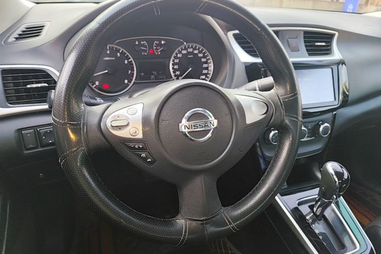 Used Nissan Sylphy 2018 1.6XV CVT Deluxe Edition Steering Wheel