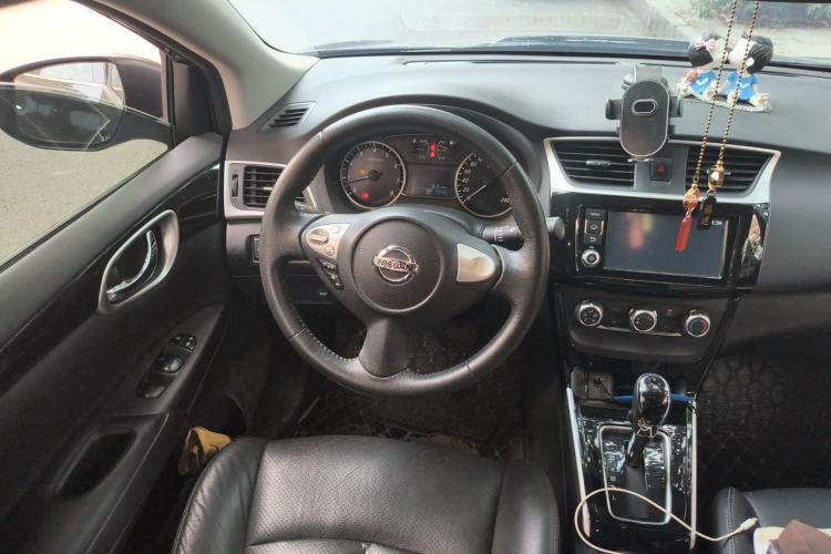 Used Nissan Sylphy 2018 1.6XV CVT Deluxe Edition Steering Wheel