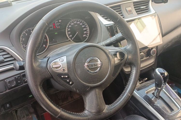 Used Nissan Sylphy 2018 1.6XV CVT Deluxe Edition Steering Wheel