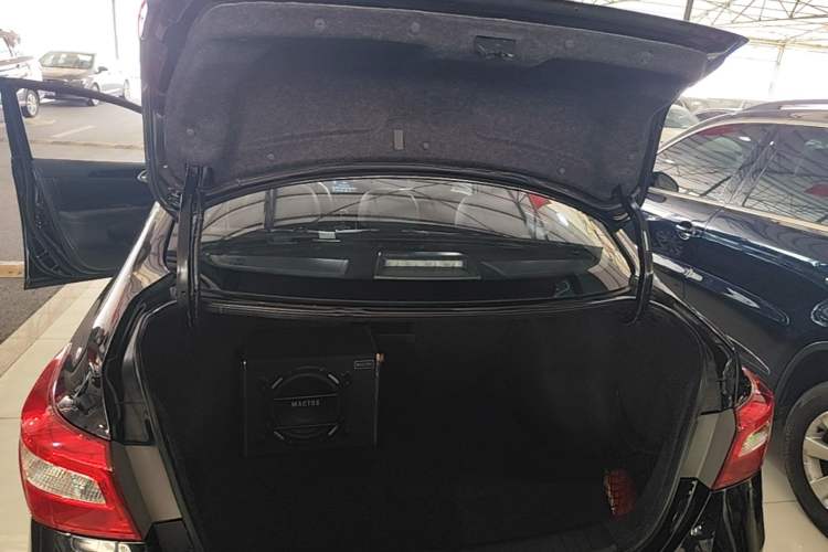 Used Nissan Sylphy 2018 1.6XV CVT Deluxe Edition Trunk