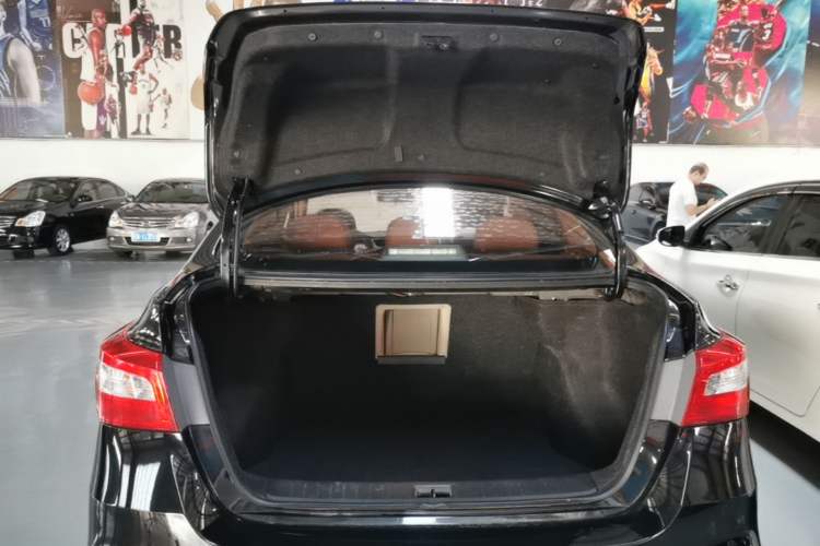 Used Nissan Sylphy 2018 1.6XV CVT Deluxe Edition Trunk