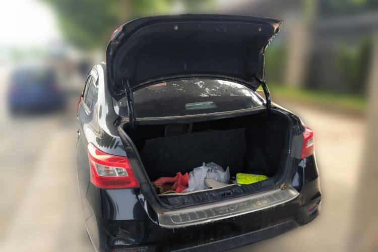 Used Nissan Sylphy 2018 1.6XV CVT Deluxe Edition Trunk