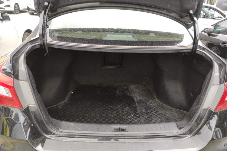 Used Nissan Sylphy 2018 1.6XV CVT Deluxe Edition Trunk