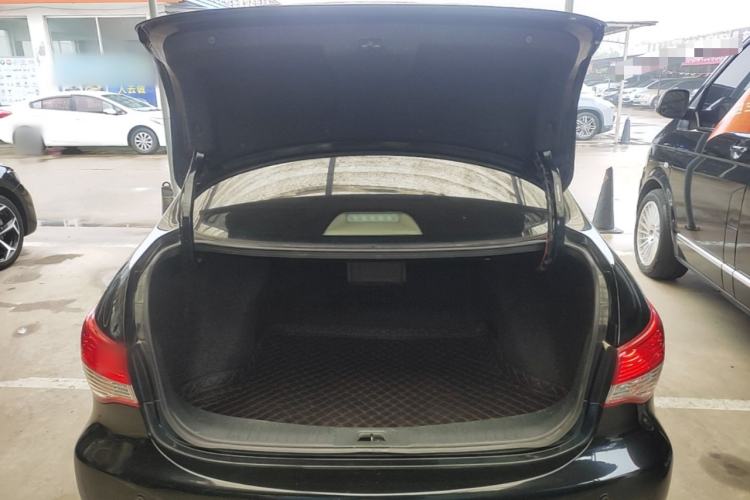 Used Nissan Sylphy 2018 Classic 1.6XE+ CVT Luxury Edition Trunk