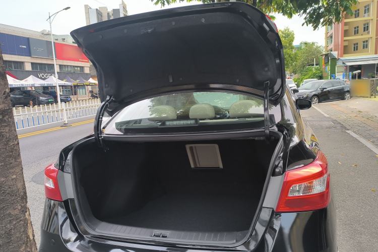 Used Nissan Sylphy 2018 1.8XV CVT Prestige Edition Trunk