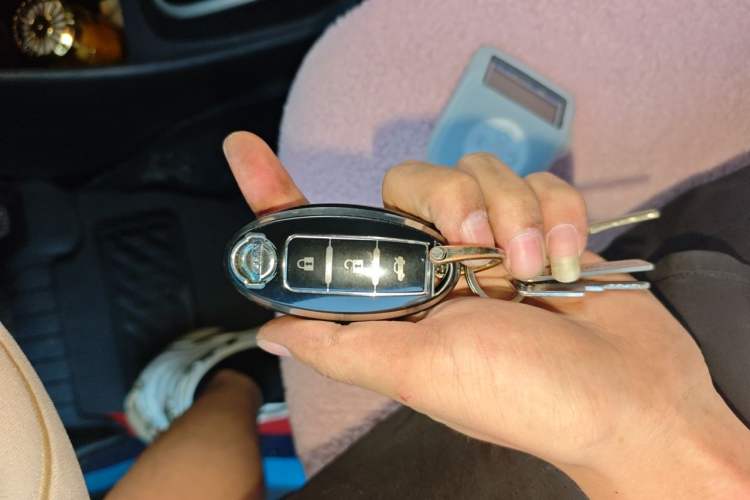 Used Nissan Sylphy 2018 Classic 1.6XE+ CVT Luxury Edition Vehicle Key