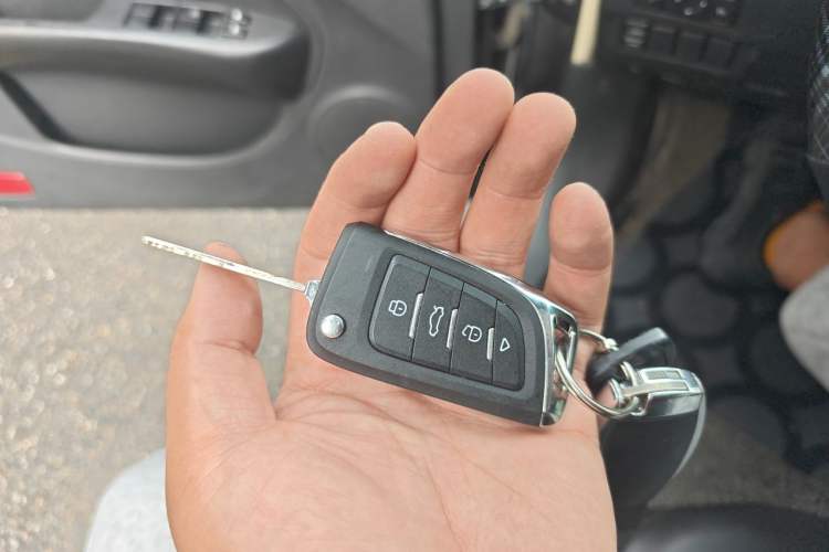 Used Nissan Sylphy 2018 Classic 1.6XE Manual Comfort Edition Vehicle Key