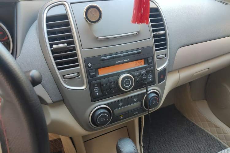 Used Nissan Sylphy 2018 Classic 1.6XE+ CVT Leading Edition Audio And AC Panel