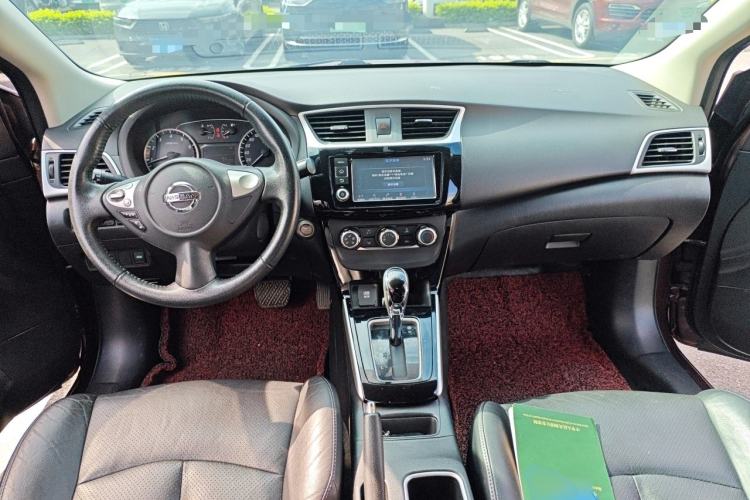Used Nissan Sylphy 2018 1.6XV CVT Deluxe Edition Center Console
